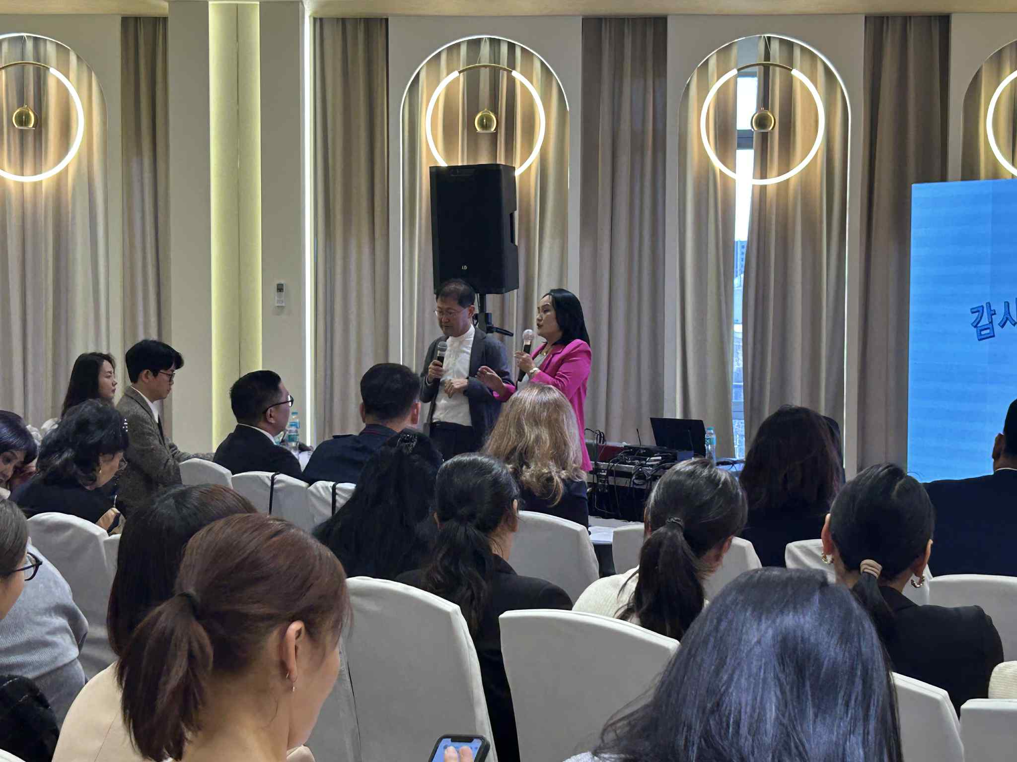 056dfaf4-698e-4fd7-b0a1-10010e7bbe1c